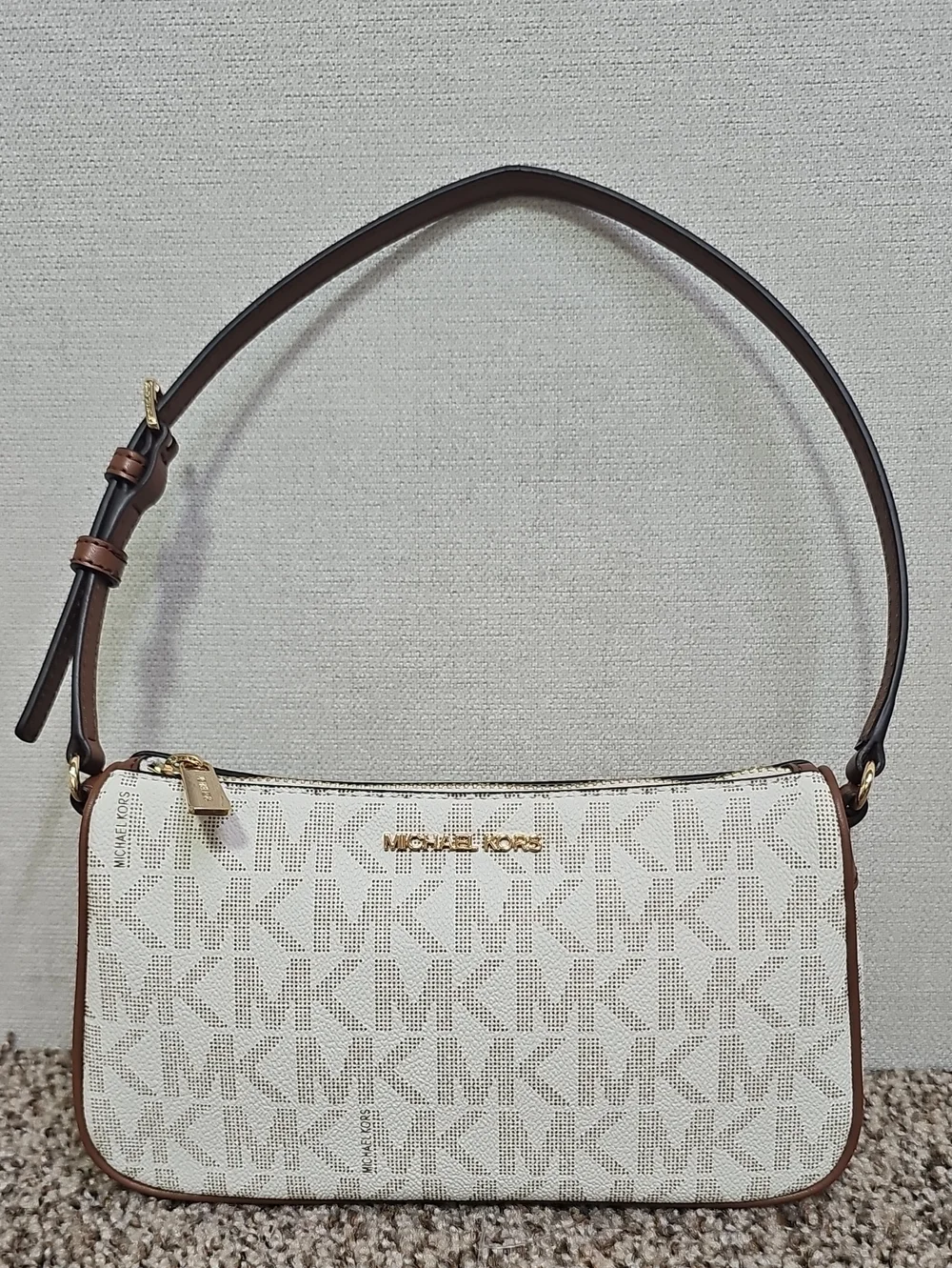 MICHAEL KORS JET SET POCHETTE BFPM-08-032